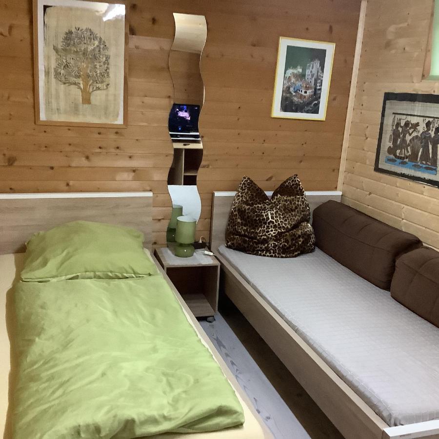 Gemuetliches Zimmer Im Seterant/Untergeschoss Essen Buitenkant foto